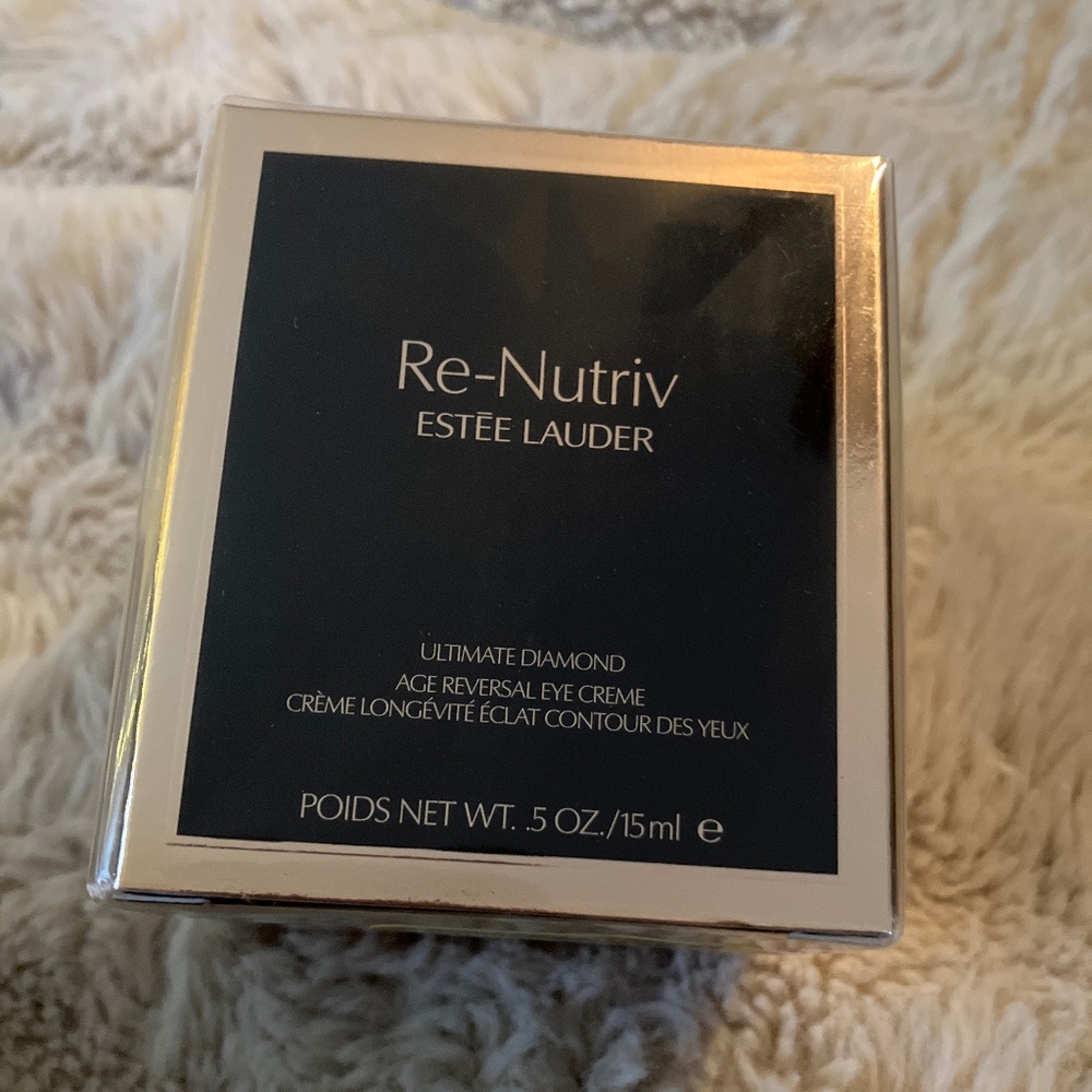 Estée Lauder Re-Nutriv ultimate diamond age reversal eye cream